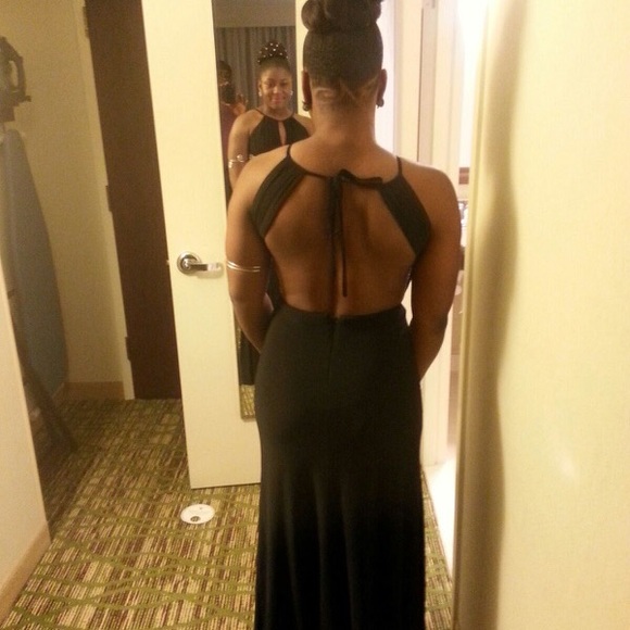 Keyhole Embellished Gown - Picture 4 of 6